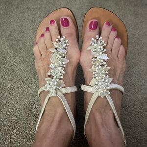 White Leather & shell& bead Sandals